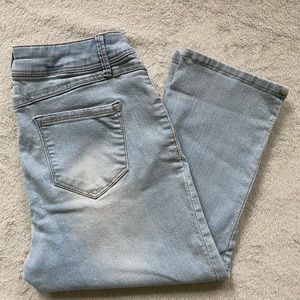 4/$20 Ava & Alex Capri